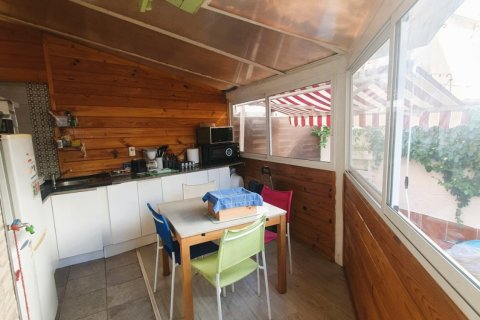 Huoneisto myytävänä Alicante, Espanja, 2 makuuhuonetta, 56 m2 No. 185892 - kuva 15