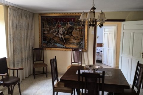 House for sale in Castilfale, Leon, Spain 3 bedrooms, 364 sq.m. No. 185897 - photo 3