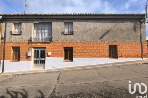 House in Castilfale, Leon, Spain 3 bedrooms, 364 sq.m. No. 185897
