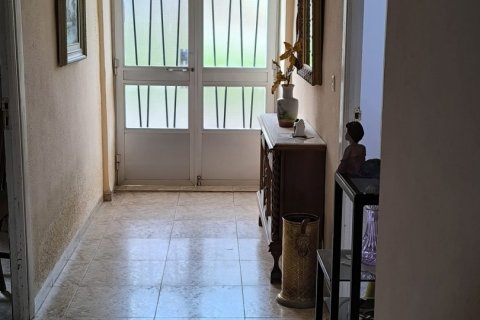 House for sale in Castilfale, Leon, Spain 3 bedrooms, 364 sq.m. No. 185897 - photo 2