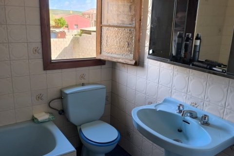 House for sale in Castilfale, Leon, Spain 3 bedrooms, 364 sq.m. No. 185897 - photo 16