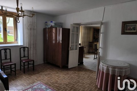 House for sale in Castilfale, Leon, Spain 3 bedrooms, 364 sq.m. No. 185897 - photo 6