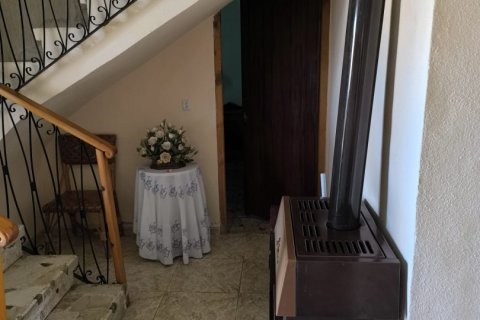 House for sale in Castilfale, Leon, Spain 3 bedrooms, 364 sq.m. No. 185897 - photo 15