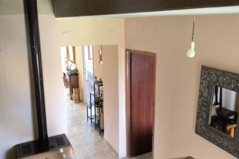 House for sale in Castilfale, Leon, Spain 3 bedrooms, 364 sq.m. No. 185897 - photo 14