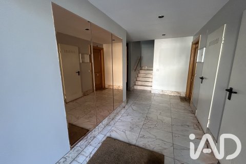 Huoneisto myytävänä San Andres del Rabanedo, Leon, Espanja, 2 makuuhuonetta, 68 m2 No. 195799 - kuva 4