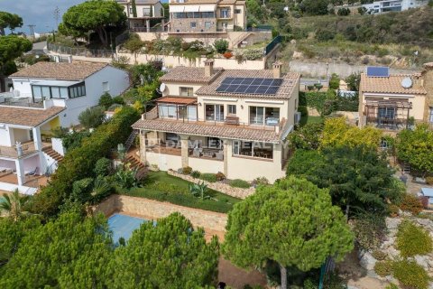 Dom w Platja D'aro, Girona, Hiszpania 3 sypialnie, 290 mkw. nr 176937 – zdjęcie 4
