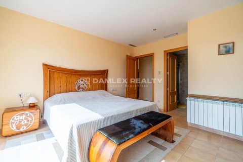 Dom w Platja D'aro, Girona, Hiszpania 3 sypialnie, 290 mkw. nr 176937 – zdjęcie 17