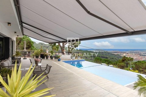 Willa w Lloret de Mar, Girona, Hiszpania 4 sypialnie, 372 mkw. nr 176935