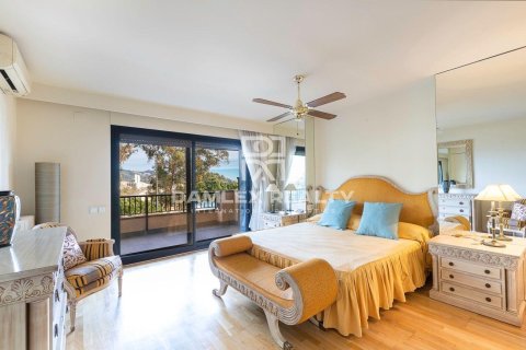 Kamienica w Lloret de Mar, Girona, Hiszpania 5 sypialni, 450 mkw. nr 176940 – zdjęcie 22