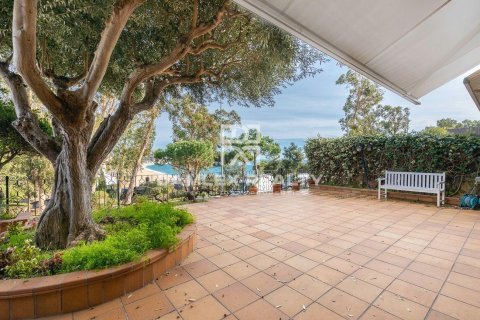 Kamienica w Lloret de Mar, Girona, Hiszpania 5 sypialni, 450 mkw. nr 176940 – zdjęcie 3