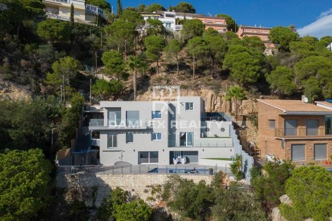 Willa w Lloret de Mar, Girona, Hiszpania 5 sypialni, 200 mkw. nr 176941 – zdjęcie 5