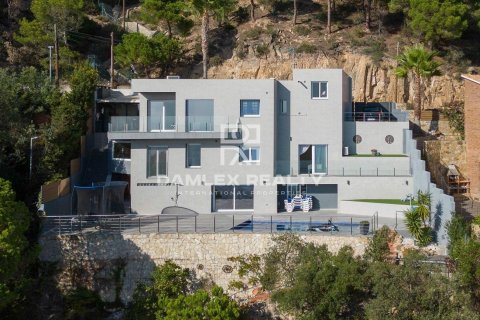 Willa w Lloret de Mar, Girona, Hiszpania 5 sypialni, 200 mkw. nr 176941 – zdjęcie 2