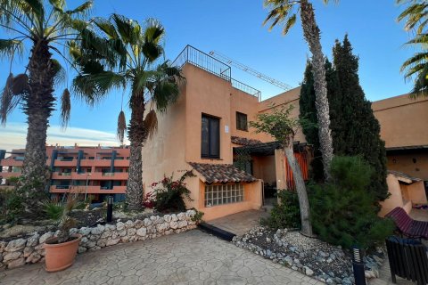 Duplex in vendita a Villamartin, Alicante, Spagna 3 camere da letto, 190 mq. N° 168734 - foto 26