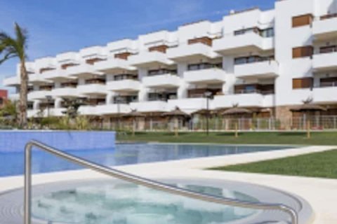 Wohnung in Cabo Roig, Alicante, Spanien 2 Schlafzimmer, 74 m2 Nr. 155635