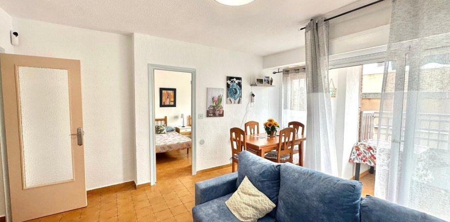 Appartamento a Torrevieja, Alicante, Spagna 3 camere da letto, 86 mq. N° 155637