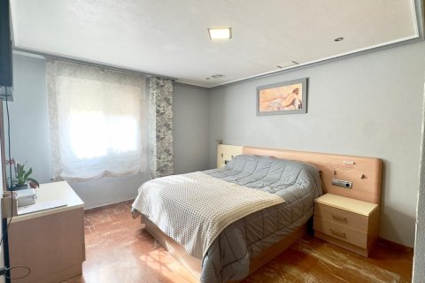 Продажа квартиры в Торревьеха, Аликанте, Испания 4 спальни, 120м2 №149800 - фото 24