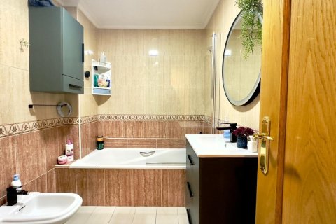 Продажа квартиры в Торревьеха, Аликанте, Испания 4 спальни, 120м2 №149800 - фото 20