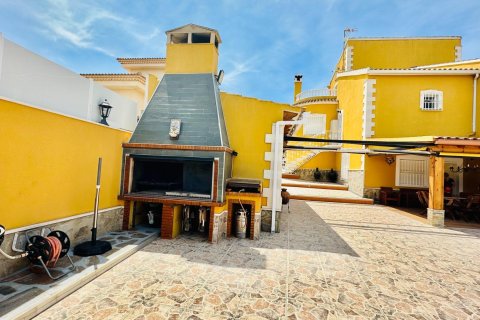 Villa en venta en Montepinar, Alicante, España 5 dormitorios, 201 m2 No. 149799 - foto 21