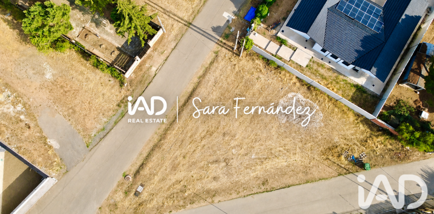 Land plot à Sariegos, Leon, Espagne 600 m2 No. 194414