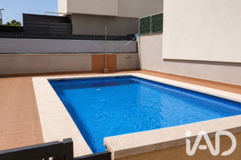 Radhus i Santa Pola, Alicante, Spanien 3 sovrum, 228 kvm. Nr. 194413