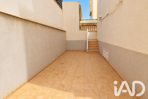 Radhus till salu i Santa Pola, Alicante, Spanien 3 sovrum, 228 kvm. Nr. 194413 - foto 20