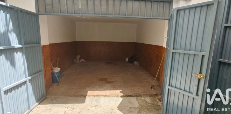 Garage in Ecija, Seville, Spain 28 sq.m. No. 187957