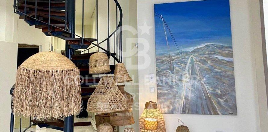 Liikekiinteistö Marbella, Malaga, Espanja 1 makuuhuone, 130 m2 No. 157184