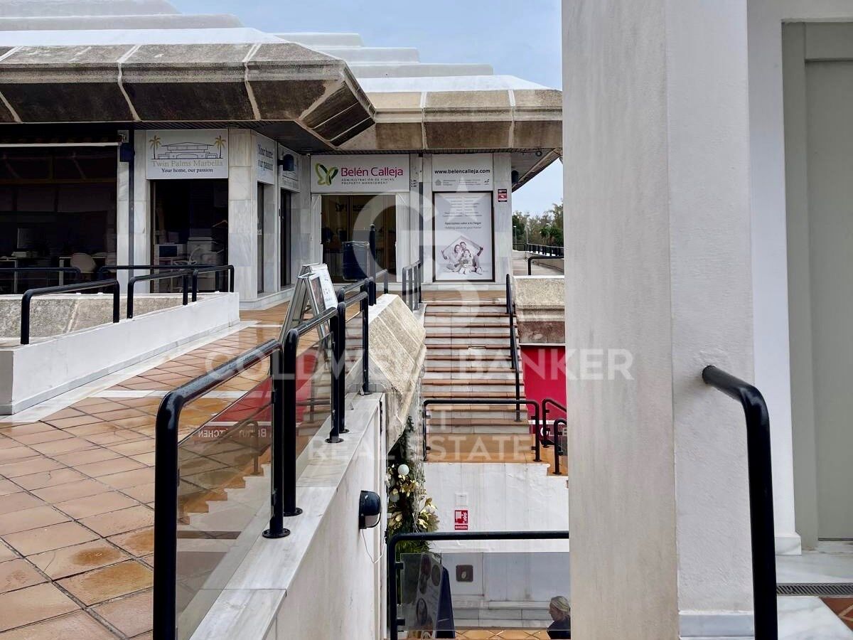 Lokal usługowy w Marbella, Malaga, Hiszpania 1 sypialnia, 130 mkw. nr 157184