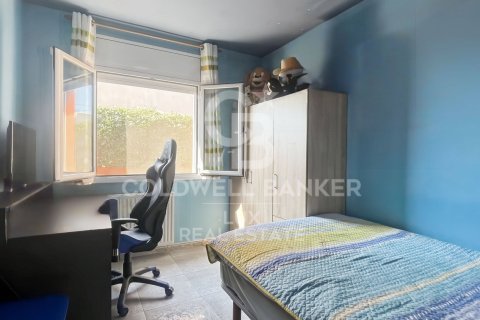 House for sale in Llers, Girona, Spain 5 bedrooms, 369 sq.m. No. 157186 - photo 13