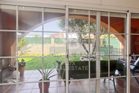 House for sale in Llers, Girona, Spain 5 bedrooms, 369 sq.m. No. 157186 - photo 5