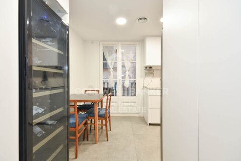 Apartamento en venta en Barcelona, España 4 dormitorios, 164 m2 No. 157187 - foto 4